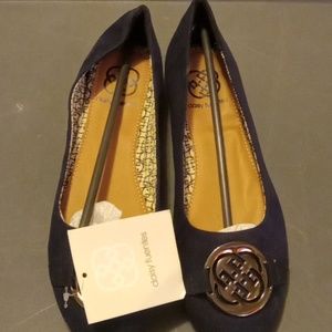 Daisy Fuentes navy flats